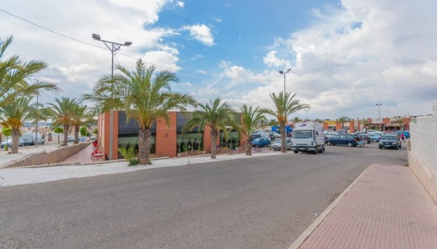 Location longue durée - Unité commerciale
 - San Fulgencio - La Marina