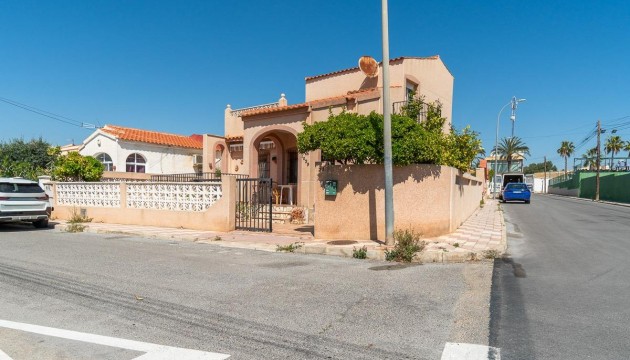 Resale - Villen
 - San Fulgencio - La Marina