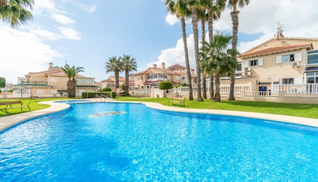 Sale - Chalet - Playa Flamenca - Zeniamar