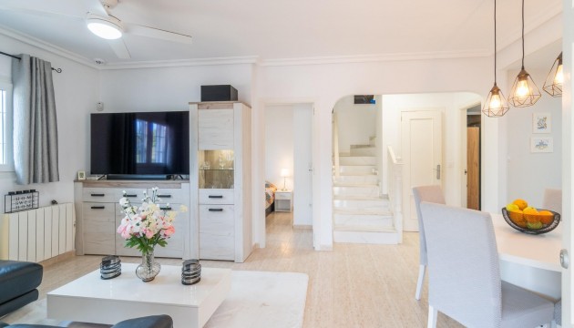 Sale - Chalet - Playa Flamenca - Zeniamar