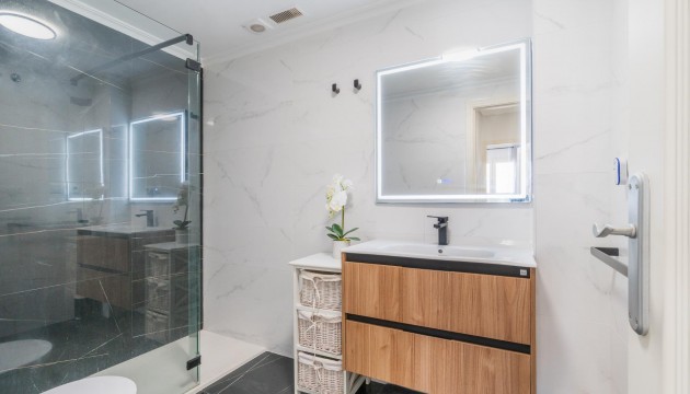 Sale - Chalet - Playa Flamenca - Zeniamar