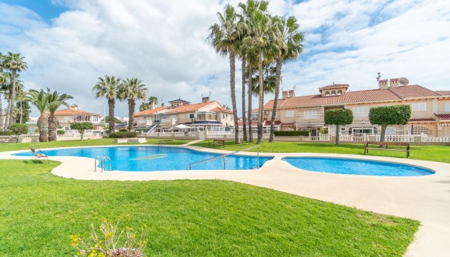 Sale - Chalet - Playa Flamenca - Zeniamar