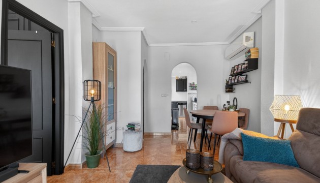 Sale - Apartment - Torrevieja - Aguas Nuevas