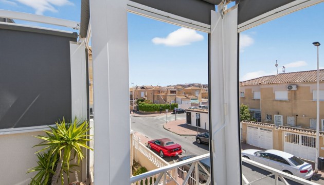 Sale - Apartment - Torrevieja - Aguas Nuevas
