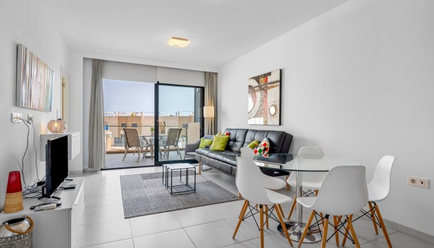 Resale - Wohnung - Orihuela Costa - La Zenia