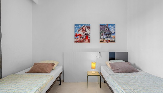 Resale - Wohnung - Orihuela Costa - La Zenia