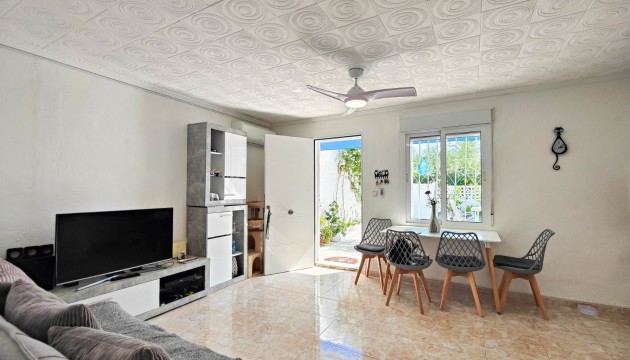 Sale - Townhouse - Torrevieja - Torreta - Salado