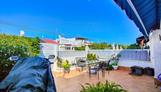 Venta - Bungalow - Torrevieja - Torreta - Salado