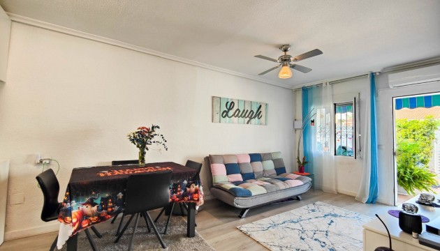 Venta - Bungalow - Torrevieja - Torreta - Salado