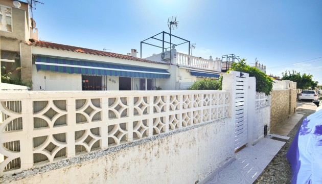 Venta - Bungalow - Torrevieja - Torreta - Salado