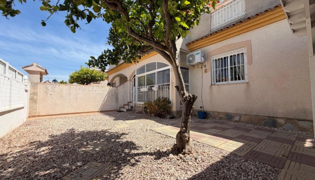Sale - Villas - Playa Flamenca - Orihuela Costa
