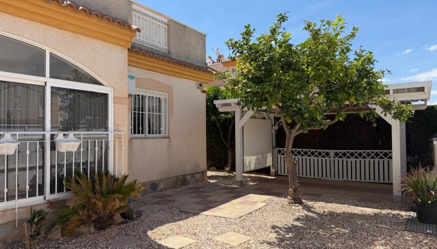 Sale - Villas - Playa Flamenca - Orihuela Costa