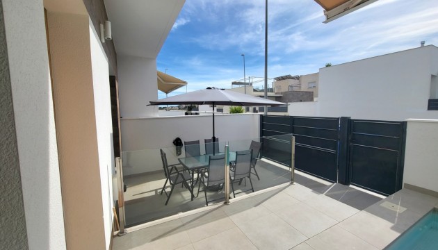 Sale - Townhouse - Daya Nueva - Daya Vieja