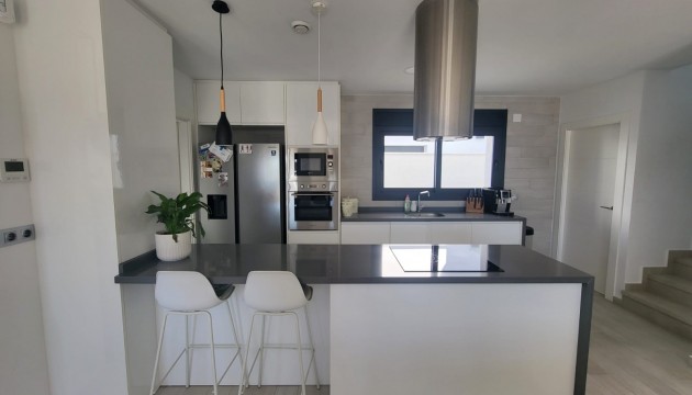 Sale - Townhouse - Daya Nueva - Daya Vieja