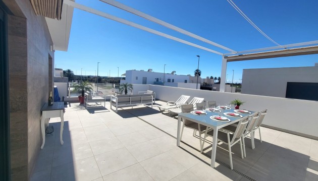 Sale - Townhouse - Daya Nueva - Daya Vieja