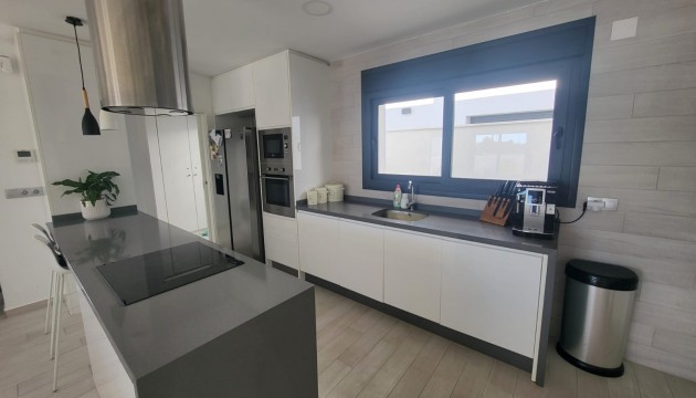 Sale - Townhouse - Daya Nueva - Daya Vieja