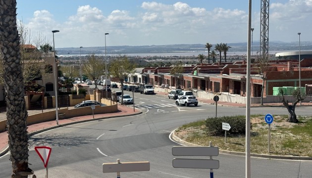 Sale - Apartment - Torrevieja - Aguas Nuevas