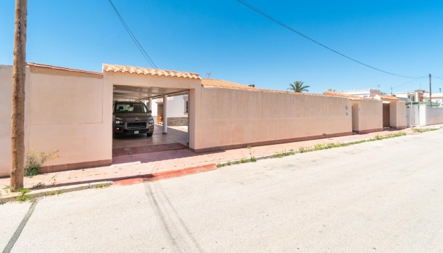 Sale - Villas - Torrevieja - Torreta florida