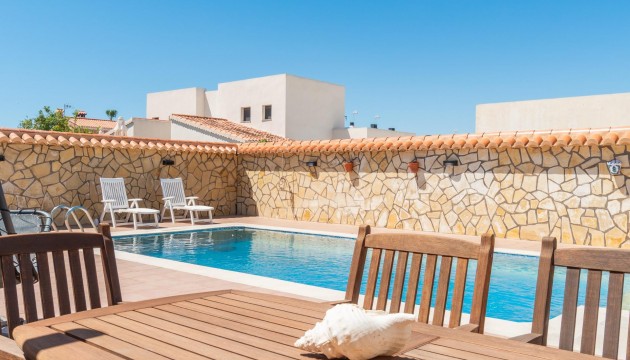 Sale - Villas - Torrevieja - Torreta florida