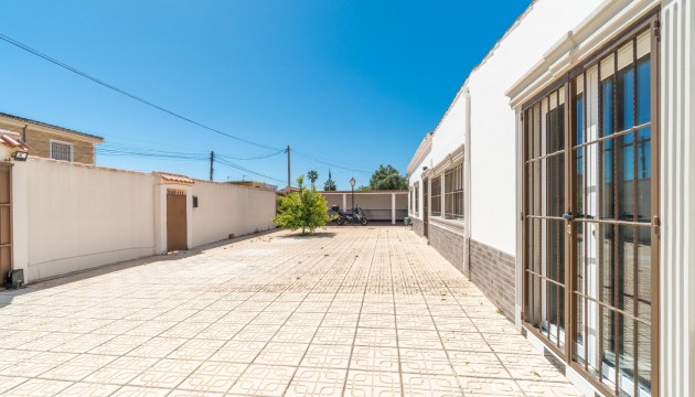 Sale - Villas - Torrevieja - Torreta florida