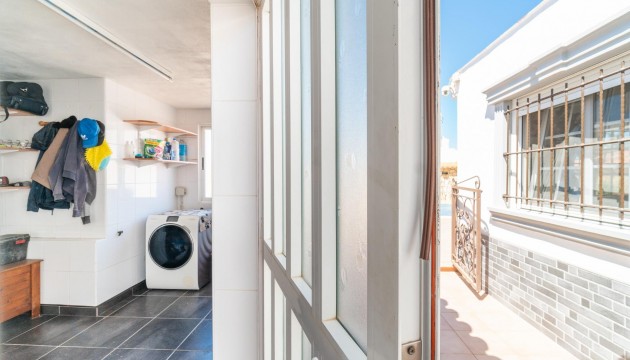 Sale - Villas - Torrevieja - Torreta florida