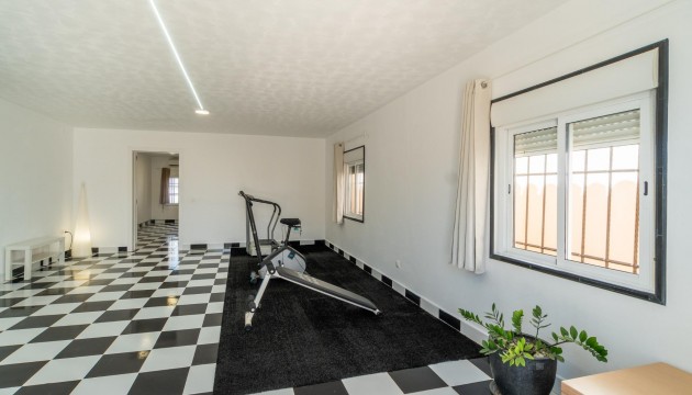 Sale - Villas - Torrevieja - Torreta florida