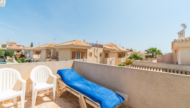 Sale - Chalet - Orihuela - Playa Flamenca