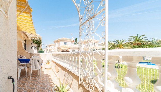 Sale - Chalet - Orihuela - Playa Flamenca