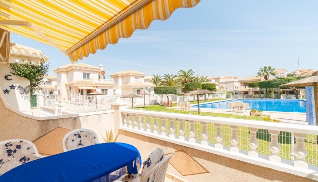 Sale - Chalet - Orihuela - Playa Flamenca
