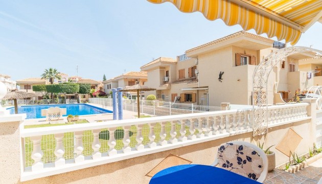 Sale - Chalet - Orihuela - Playa Flamenca