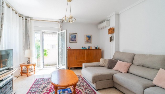 Sale - Chalet - Orihuela - Playa Flamenca