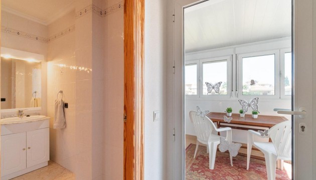 Sale - Chalet - Orihuela - Playa Flamenca