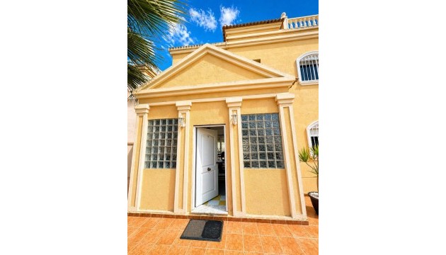 Venta - Villas
 - Torrevieja - Nueva Torrevieja