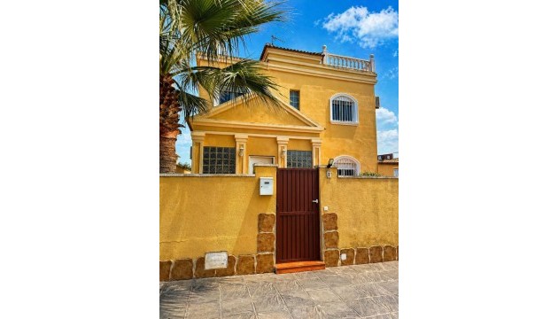 Venta - Villas
 - Torrevieja - Nueva Torrevieja