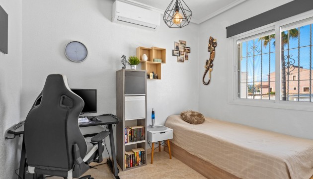 Resale - Villen
 - Benijofar - Monte Azul