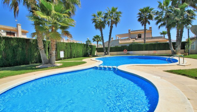 Resale - Townhouse - Villamartin - PAU 8