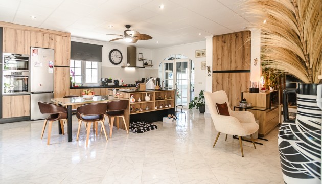 Sale - Townhouse - La Marina