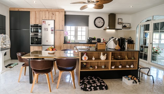 Sale - Townhouse - La Marina