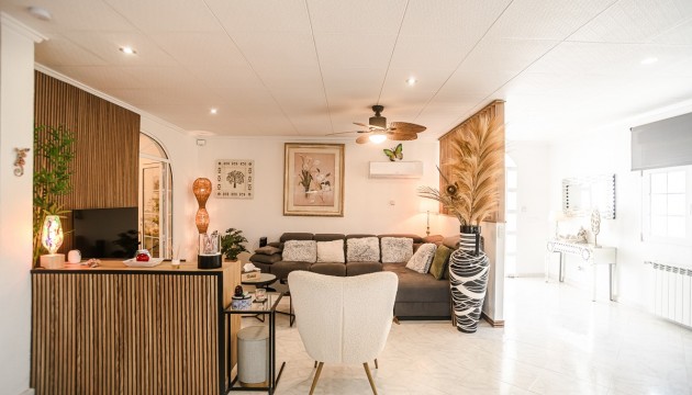 Sale - Townhouse - La Marina