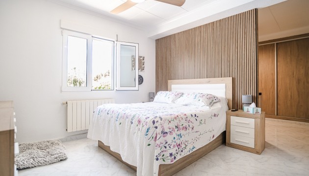 Sale - Townhouse - La Marina