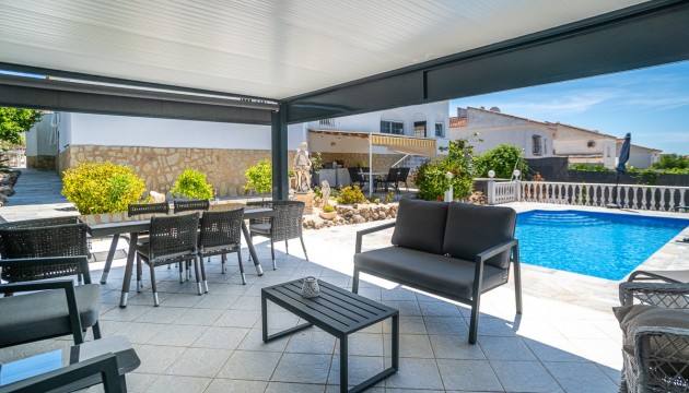 Sale - Townhouse - La Marina
