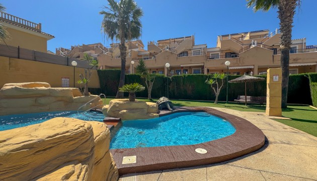 Sale - Townhouse - Orihuela Costa - Villamartín