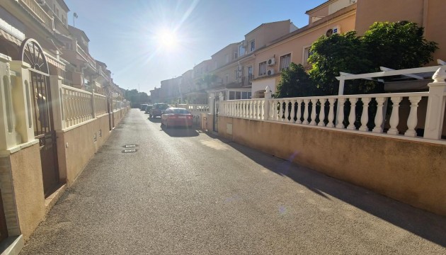 Sale - Townhouse - Orihuela Costa - Playa Flamenca