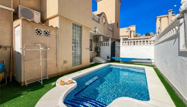 Sale - Townhouse - Orihuela Costa - Villamartín