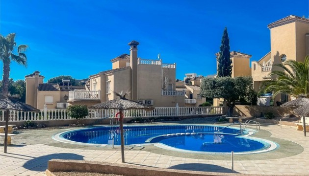 Sale - Townhouse - Orihuela Costa - Villamartín