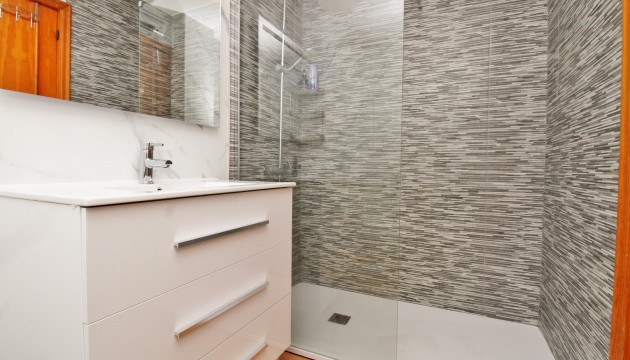 Sale - Apartment - Villamartin - Villamartín