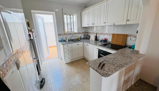 Venta - Bungalow - Daya Nueva