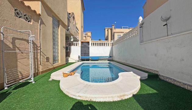 Sale - Townhouse - Orihuela Costa - Villamartín