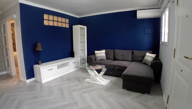 Sale - Townhouse - La Torreta - Torrevieja