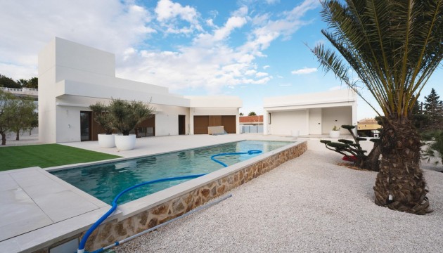 Nouvelle construction - Villas
 - Benejúzar - alta